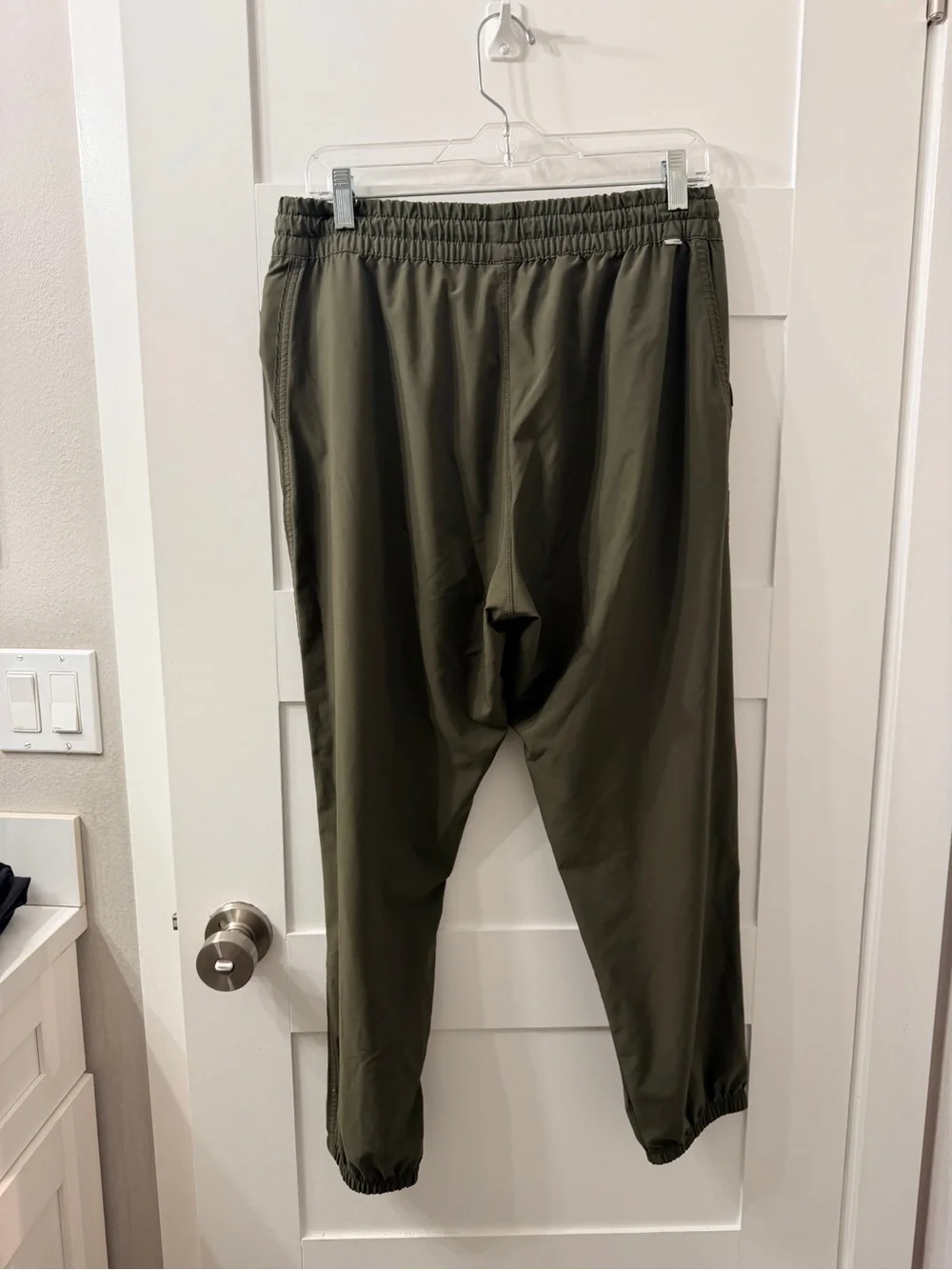 Vuori Olive Green Performance Joggers with Drawstring - Picture 6 of 7